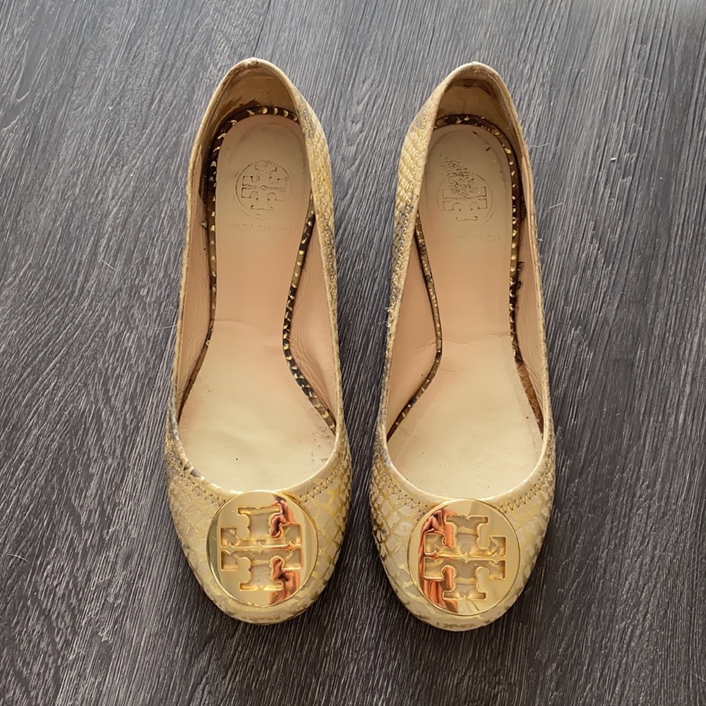 Tory Burch Flats, Gold Snake Leather, Sz 7.5
